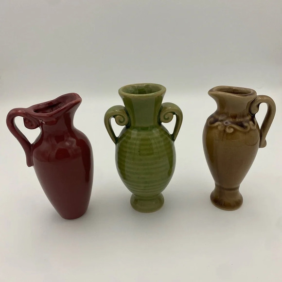 elegant expressions Other - Chinese Celadon Rib Ceramic Stoneware Pottery Miniature Vase Elegant Expressions